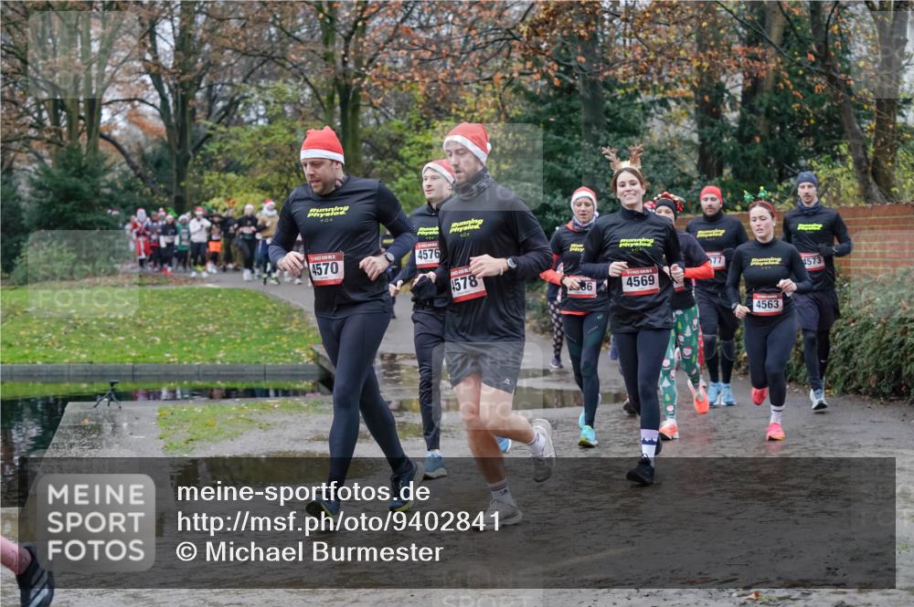 07.12.2025 - St. Pauli X-Mass-Run No. 15 Michael Burmester http://msf.ph/oto/9402841 07.12.2025 10:44:28 Laufen 0, 4570, 4576, 577, 4578, 86, 4569, 1573, 4563 meine-sportfotos.de