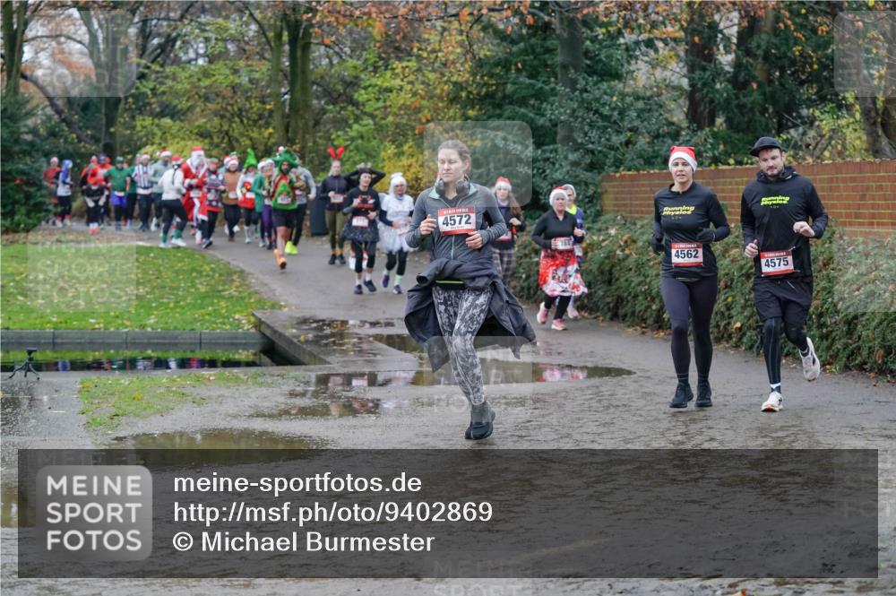 07.12.2025 - St. Pauli X-Mass-Run No. 15 Michael Burmester http://msf.ph/oto/9402869 07.12.2025 10:44:35 Laufen 4572, 0, 4562, 4575 meine-sportfotos.de