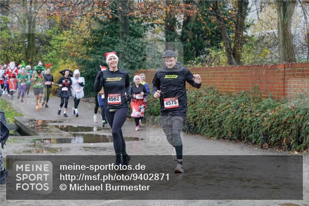 07.12.2025 - St. Pauli X-Mass-Run No. 15 Michael Burmester http://msf.ph/oto/9402871 07.12.2025 10:44:36 Laufen 0, 4562, 784, 0, 4575 meine-sportfotos.de