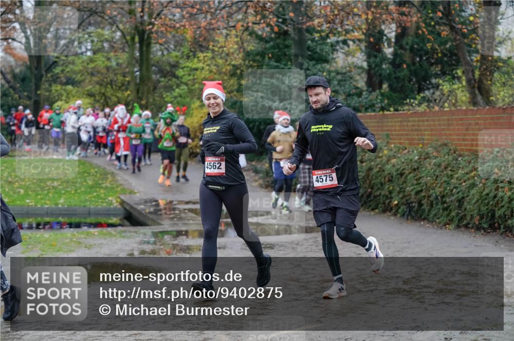 07.12.2025 - St. Pauli X-Mass-Run No. 15 Michael Burmester http://msf.ph/oto/9402875 07.12.2025 10:44:36 Laufen 140, 4562, 4575 meine-sportfotos.de