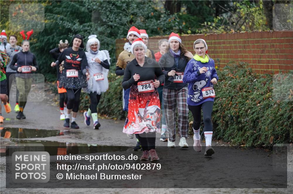 07.12.2025 - St. Pauli X-Mass-Run No. 15 Michael Burmester http://msf.ph/oto/9402879 07.12.2025 10:44:38 Laufen 502, 271, 273, 5, 784, 878, 574 meine-sportfotos.de