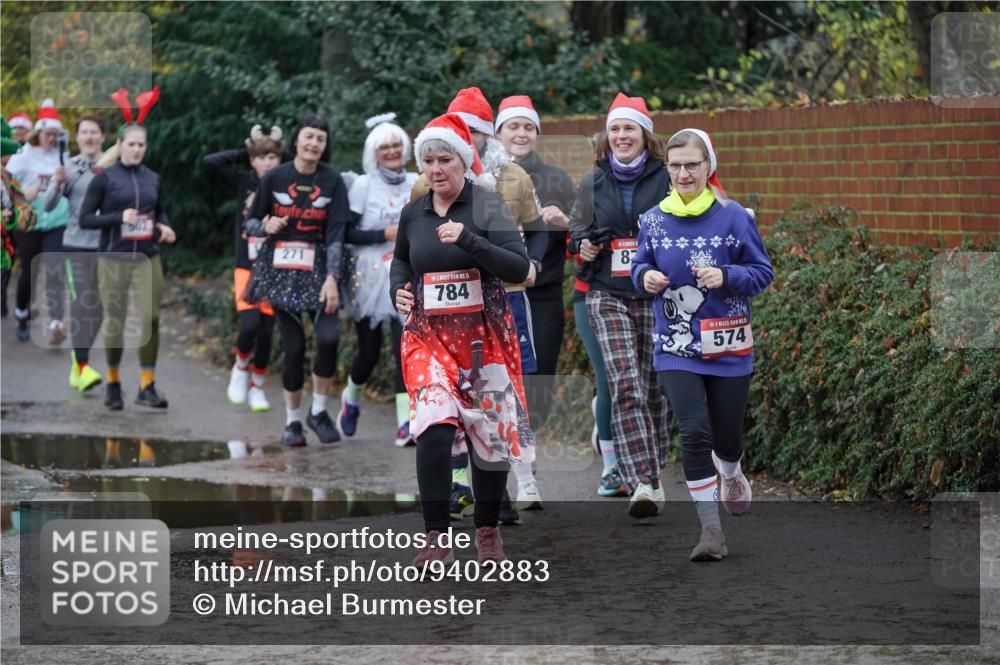07.12.2025 - St. Pauli X-Mass-Run No. 15 Michael Burmester http://msf.ph/oto/9402883 07.12.2025 10:44:38 Laufen 271, 15, 784, 87, 5, 574 meine-sportfotos.de