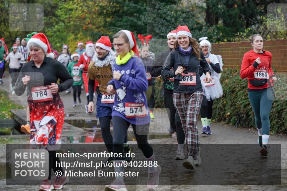 07.12.2025 - St. Pauli X-Mass-Run No. 15 Michael Burmester http://msf.ph/oto/9402888 07.12.2025 10:44:40 Laufen 02, 784, 920, 574, 15, 878, 3, 1850 meine-sportfotos.de