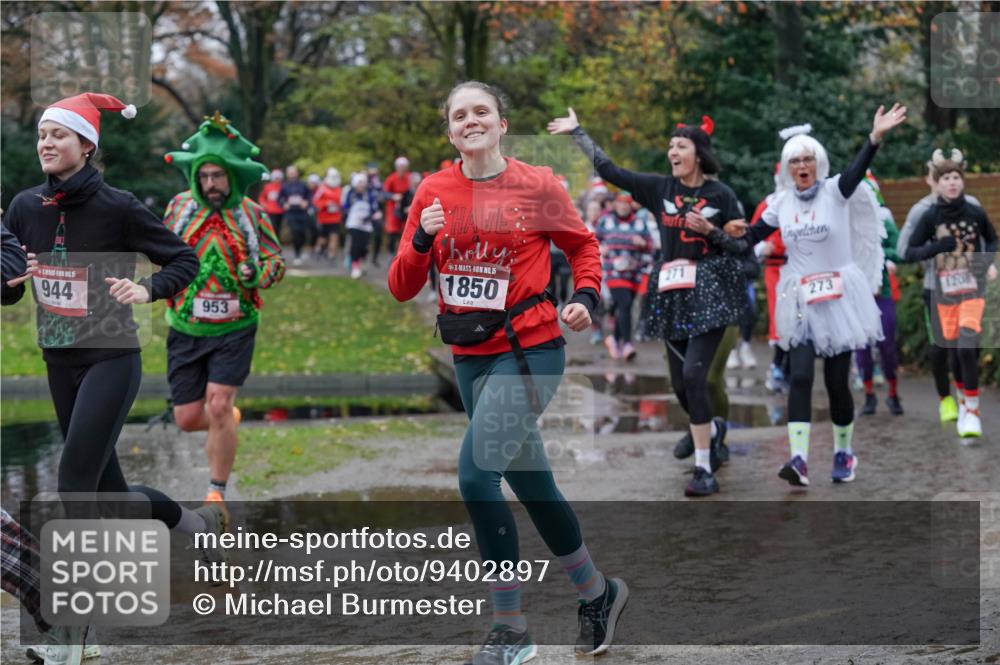 07.12.2025 - St. Pauli X-Mass-Run No. 15 Michael Burmester http://msf.ph/oto/9402897 07.12.2025 10:44:42 Laufen 5, 944, 953, 15, 1850, 271, 273, 1200 meine-sportfotos.de