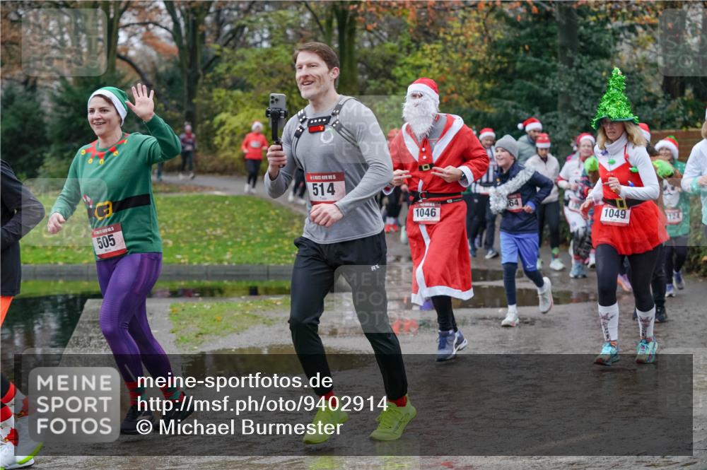 07.12.2025 - St. Pauli X-Mass-Run No. 15 Michael Burmester http://msf.ph/oto/9402914 07.12.2025 10:44:46 Laufen 505, 514, 64, 1046, 1049, 124 meine-sportfotos.de