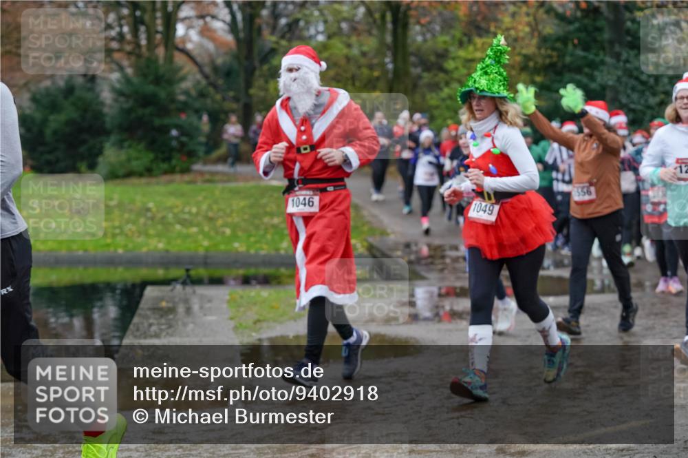 07.12.2025 - St. Pauli X-Mass-Run No. 15 Michael Burmester http://msf.ph/oto/9402918 07.12.2025 10:44:46 Laufen 1046, 556, 1049, 12 meine-sportfotos.de