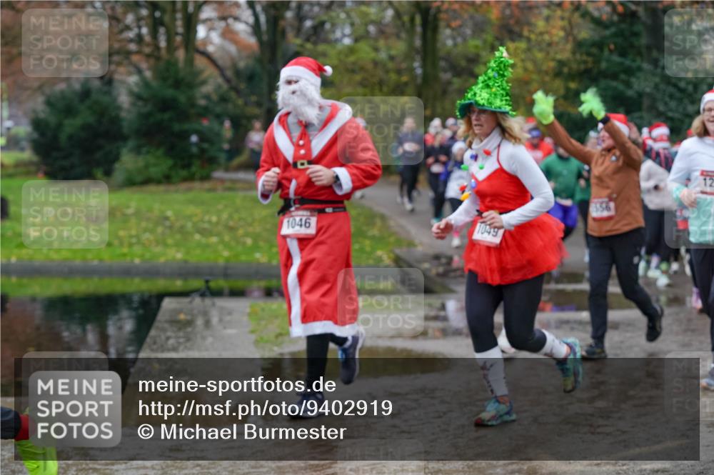 07.12.2025 - St. Pauli X-Mass-Run No. 15 Michael Burmester http://msf.ph/oto/9402919 07.12.2025 10:44:47 Laufen 1049, 1046 meine-sportfotos.de