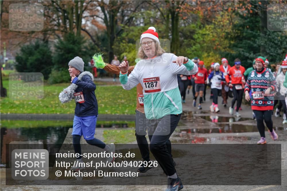 07.12.2025 - St. Pauli X-Mass-Run No. 15 Michael Burmester http://msf.ph/oto/9402926 07.12.2025 10:44:48 Laufen 564, 15, 15, 1287, 3136 meine-sportfotos.de