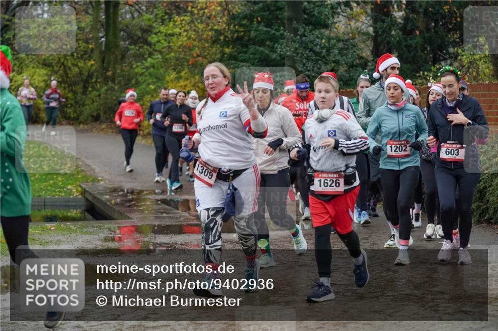 07.12.2025 - St. Pauli X-Mass-Run No. 15 Michael Burmester http://msf.ph/oto/9402936 07.12.2025 10:44:50 Laufen 1426, 1380, 1309, 1202, 5, 1626, 603 meine-sportfotos.de