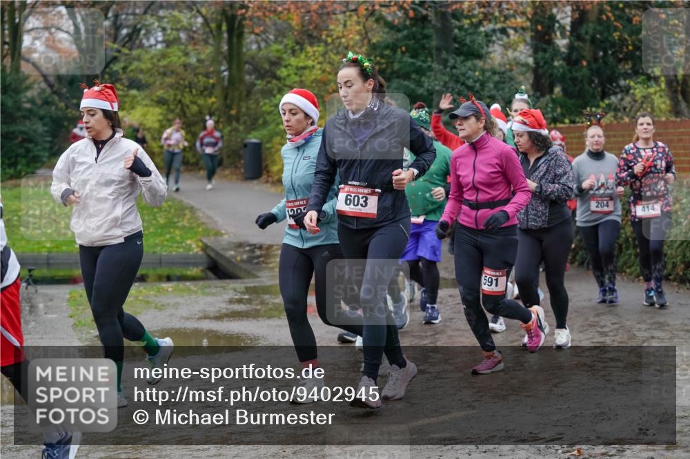07.12.2025 - St. Pauli X-Mass-Run No. 15 Michael Burmester http://msf.ph/oto/9402945 07.12.2025 10:44:52 Laufen 5, 5, 603, 591, 204, 414 meine-sportfotos.de