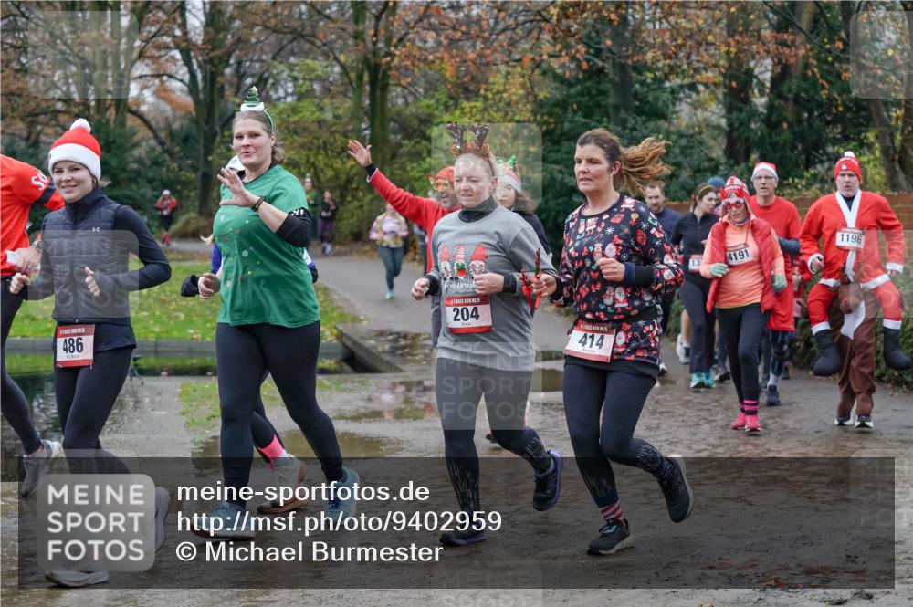 07.12.2025 - St. Pauli X-Mass-Run No. 15 Michael Burmester http://msf.ph/oto/9402959 07.12.2025 10:44:55 Laufen 486, 15, 204, 414, 4191, 1196 meine-sportfotos.de