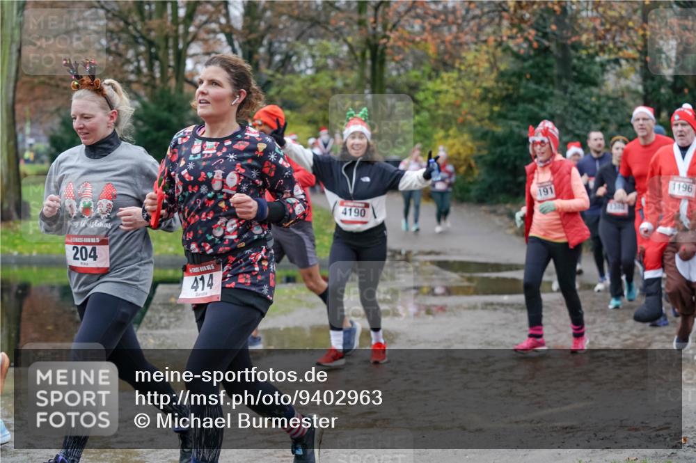 07.12.2025 - St. Pauli X-Mass-Run No. 15 Michael Burmester http://msf.ph/oto/9402963 07.12.2025 10:44:56 Laufen 15, 204, 414, 4190, 191, 1196 meine-sportfotos.de