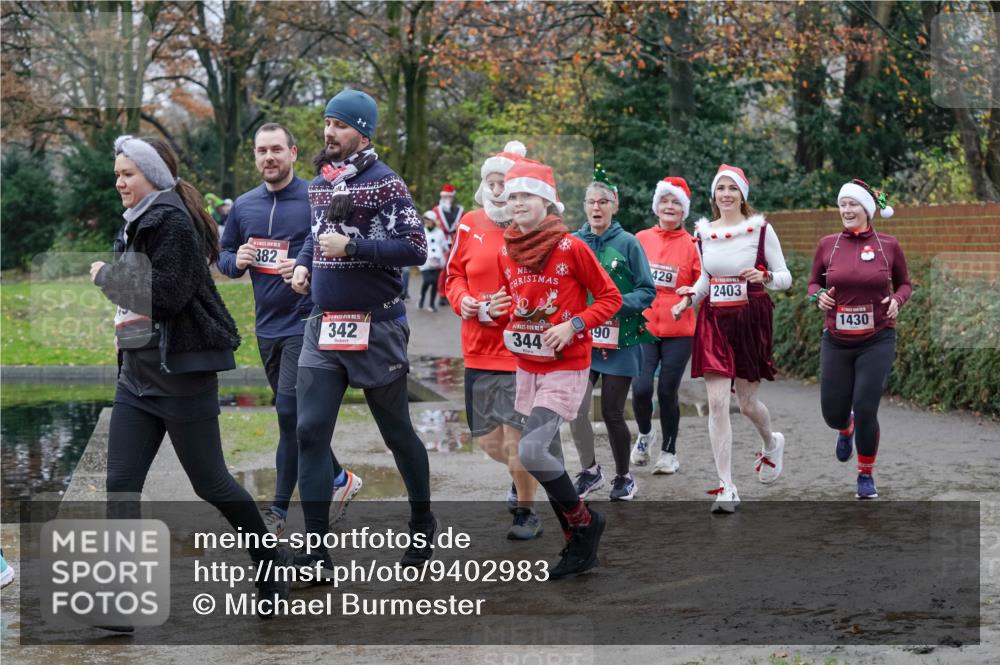07.12.2025 - St. Pauli X-Mass-Run No. 15 Michael Burmester http://msf.ph/oto/9402983 07.12.2025 10:45:00 Laufen 382, 15, 342, 344, 90, 429, 2403, 1430 meine-sportfotos.de
