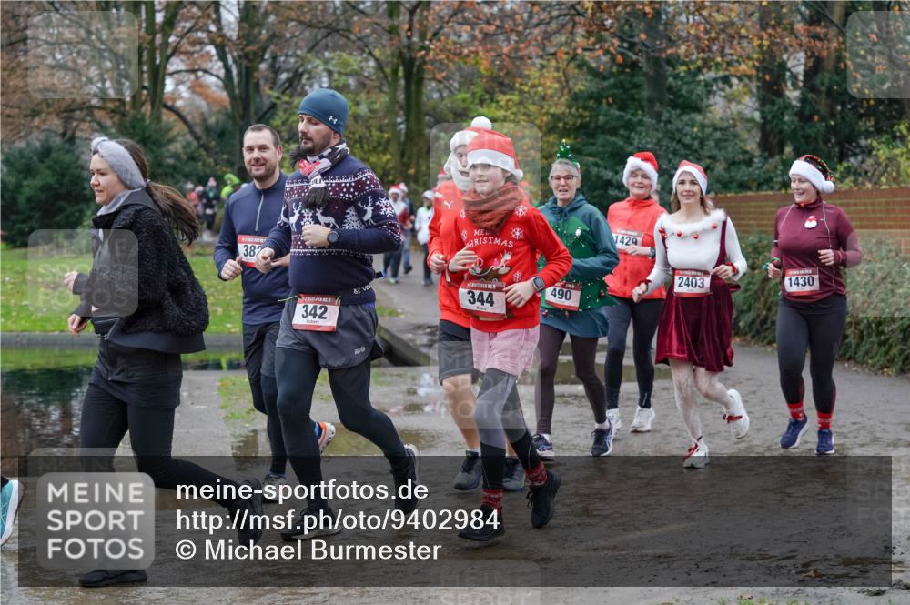 07.12.2025 - St. Pauli X-Mass-Run No. 15 Michael Burmester http://msf.ph/oto/9402984 07.12.2025 10:45:00 Laufen 382, 342, 344, 490, 1429, 2403, 1430 meine-sportfotos.de