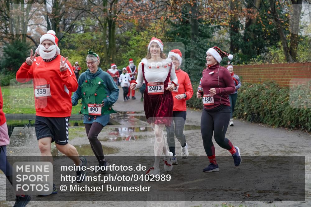 07.12.2025 - St. Pauli X-Mass-Run No. 15 Michael Burmester http://msf.ph/oto/9402989 07.12.2025 10:45:01 Laufen 359, 490, 15, 2403, 1430 meine-sportfotos.de