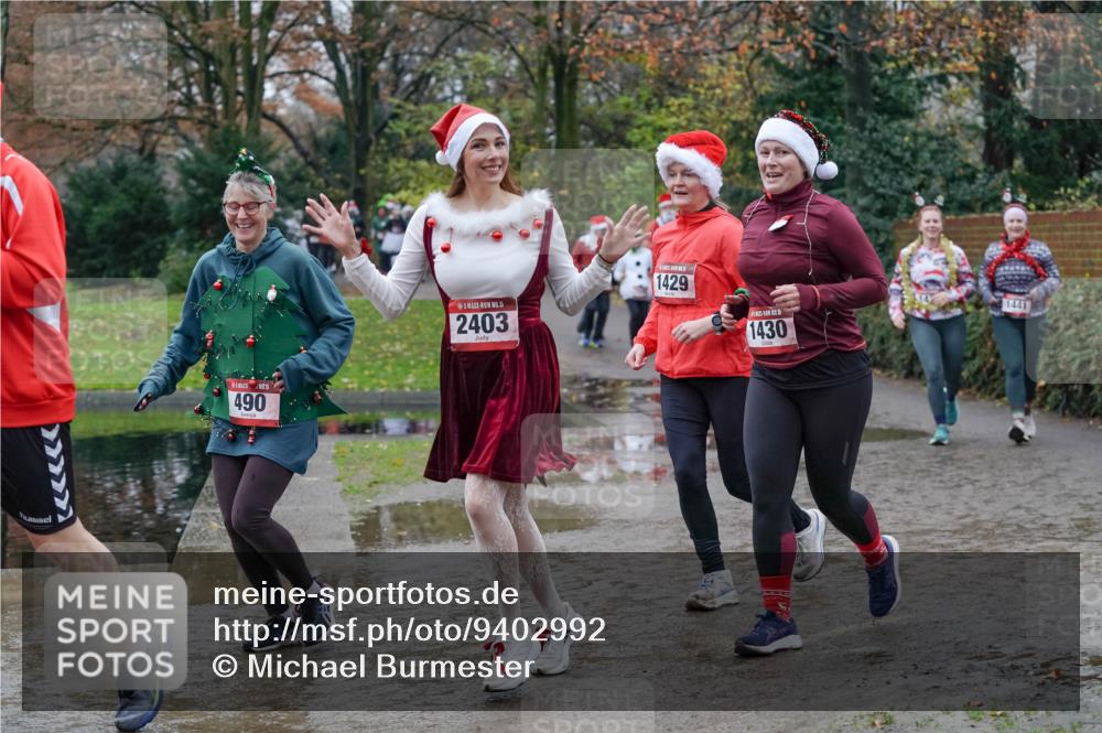 07.12.2025 - St. Pauli X-Mass-Run No. 15 Michael Burmester http://msf.ph/oto/9402992 07.12.2025 10:45:02 Laufen 490, 15, 2403, 1429, 15, 1430, 1441 meine-sportfotos.de