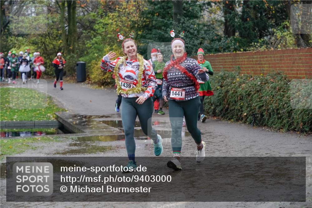 07.12.2025 - St. Pauli X-Mass-Run No. 15 Michael Burmester http://msf.ph/oto/9403000 07.12.2025 10:45:04 Laufen 1439, 1441 meine-sportfotos.de