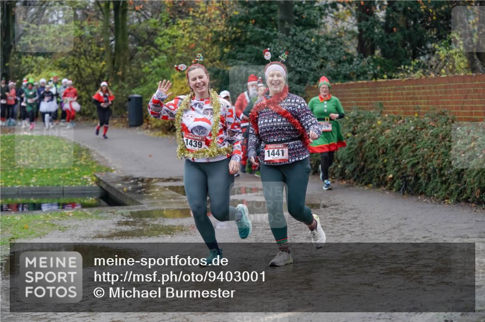 07.12.2025 - St. Pauli X-Mass-Run No. 15 Michael Burmester http://msf.ph/oto/9403001 07.12.2025 10:45:04 Laufen 1439, 1441 meine-sportfotos.de