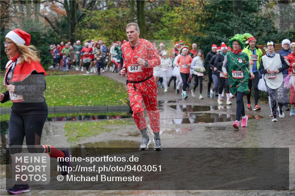 07.12.2025 - St. Pauli X-Mass-Run No. 15 Michael Burmester http://msf.ph/oto/9403051 07.12.2025 10:45:17 Laufen 15, 847, 1706, 2006, 1708 meine-sportfotos.de