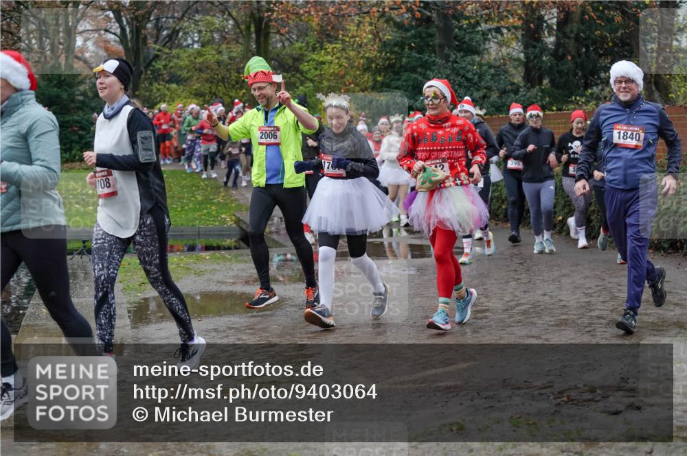 07.12.2025 - St. Pauli X-Mass-Run No. 15 Michael Burmester http://msf.ph/oto/9403064 07.12.2025 10:45:21 Laufen 708, 2006, 395, 1840 meine-sportfotos.de