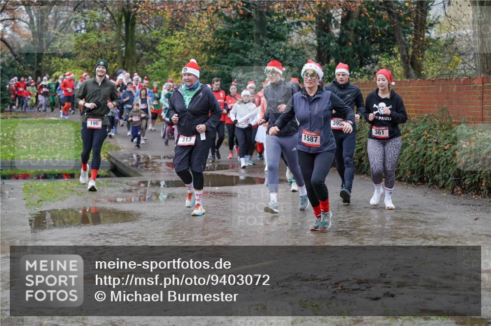 07.12.2025 - St. Pauli X-Mass-Run No. 15 Michael Burmester http://msf.ph/oto/9403072 07.12.2025 10:45:23 Laufen 190, 1587, 313, 395, 361 meine-sportfotos.de