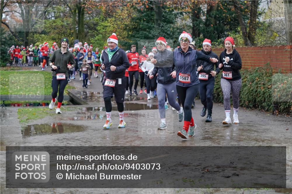 07.12.2025 - St. Pauli X-Mass-Run No. 15 Michael Burmester http://msf.ph/oto/9403073 07.12.2025 10:45:23 Laufen 190, 313, 4581, 361, 395, 1587 meine-sportfotos.de