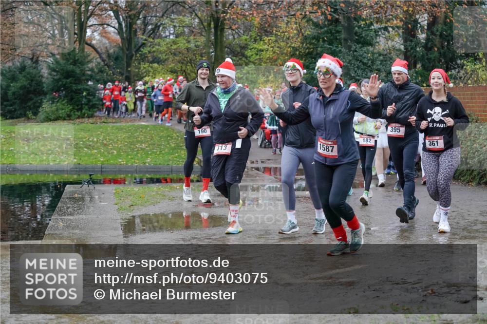 07.12.2025 - St. Pauli X-Mass-Run No. 15 Michael Burmester http://msf.ph/oto/9403075 07.12.2025 10:45:23 Laufen 190, 313, 90, 1587, 395, 182, 361 meine-sportfotos.de