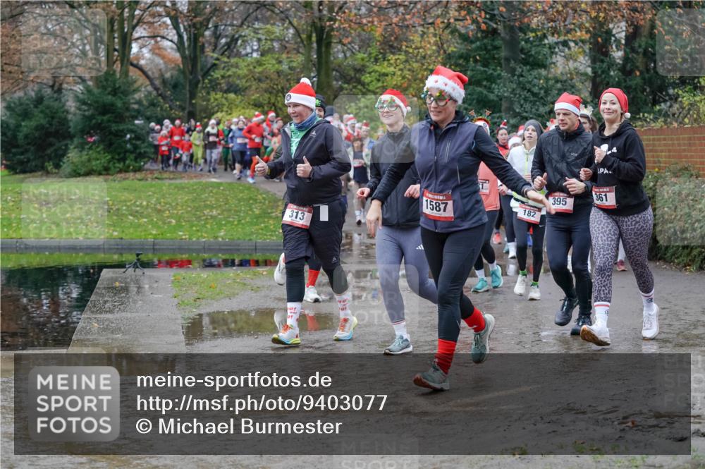 07.12.2025 - St. Pauli X-Mass-Run No. 15 Michael Burmester http://msf.ph/oto/9403077 07.12.2025 10:45:23 Laufen 313, 10, 0, 361, 395, 1587, 182 meine-sportfotos.de