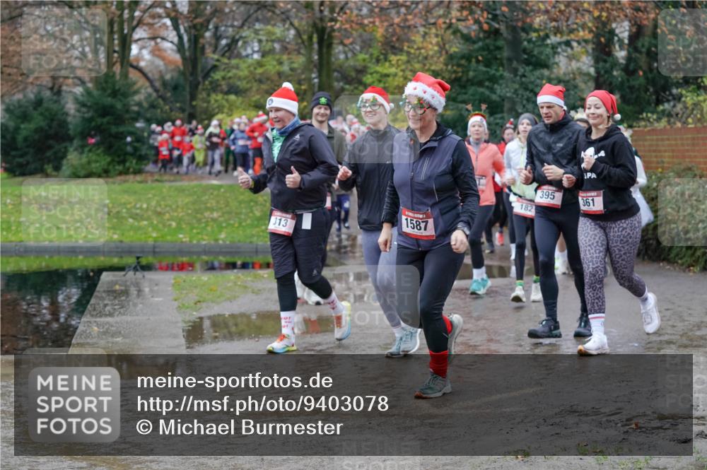 07.12.2025 - St. Pauli X-Mass-Run No. 15 Michael Burmester http://msf.ph/oto/9403078 07.12.2025 10:45:23 Laufen 313, 1587, 395, 361, 182 meine-sportfotos.de