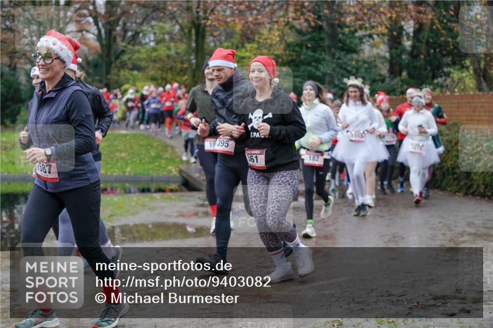 07.12.2025 - St. Pauli X-Mass-Run No. 15 Michael Burmester http://msf.ph/oto/9403082 07.12.2025 10:45:24 Laufen 1587, 19395, 361, 182 meine-sportfotos.de