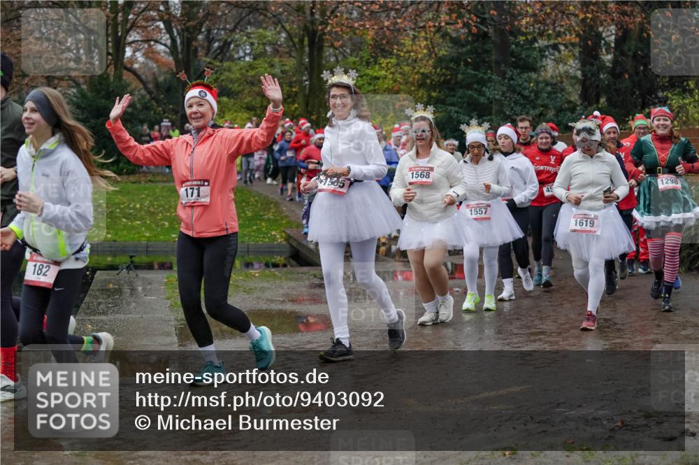07.12.2025 - St. Pauli X-Mass-Run No. 15 Michael Burmester http://msf.ph/oto/9403092 07.12.2025 10:45:26 Laufen 182, 1535, 171, 1568, 1557, 45, 1619, 1298 meine-sportfotos.de