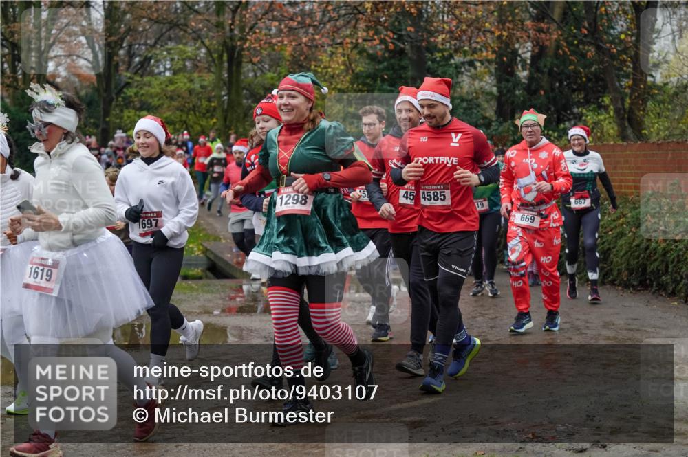 07.12.2025 - St. Pauli X-Mass-Run No. 15 Michael Burmester http://msf.ph/oto/9403107 07.12.2025 10:45:29 Laufen 1619, 1697, 1298, 1, 5, 26, 25, 45, 4585, 667, 19, 669 meine-sportfotos.de