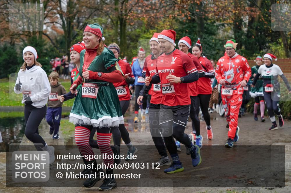 07.12.2025 - St. Pauli X-Mass-Run No. 15 Michael Burmester http://msf.ph/oto/9403112 07.12.2025 10:45:29 Laufen xxxx, 5, 1298, 583, 122, 10, 458, 4585, 20, 669 meine-sportfotos.de
