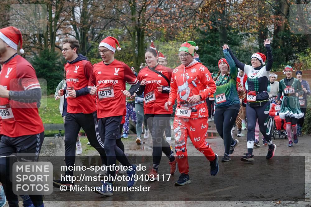 07.12.2025 - St. Pauli X-Mass-Run No. 15 Michael Burmester http://msf.ph/oto/9403117 07.12.2025 10:45:31 Laufen 585, 15, 4579, 4588, 40, 819, 667, 669, 1694, 137, 355 meine-sportfotos.de