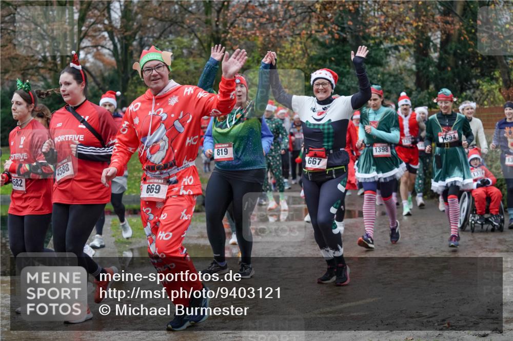 07.12.2025 - St. Pauli X-Mass-Run No. 15 Michael Burmester http://msf.ph/oto/9403121 07.12.2025 10:45:31 Laufen 582, 10, 4588, 5, 669, 819, 1398, 667, 1694, 1379, 13 meine-sportfotos.de