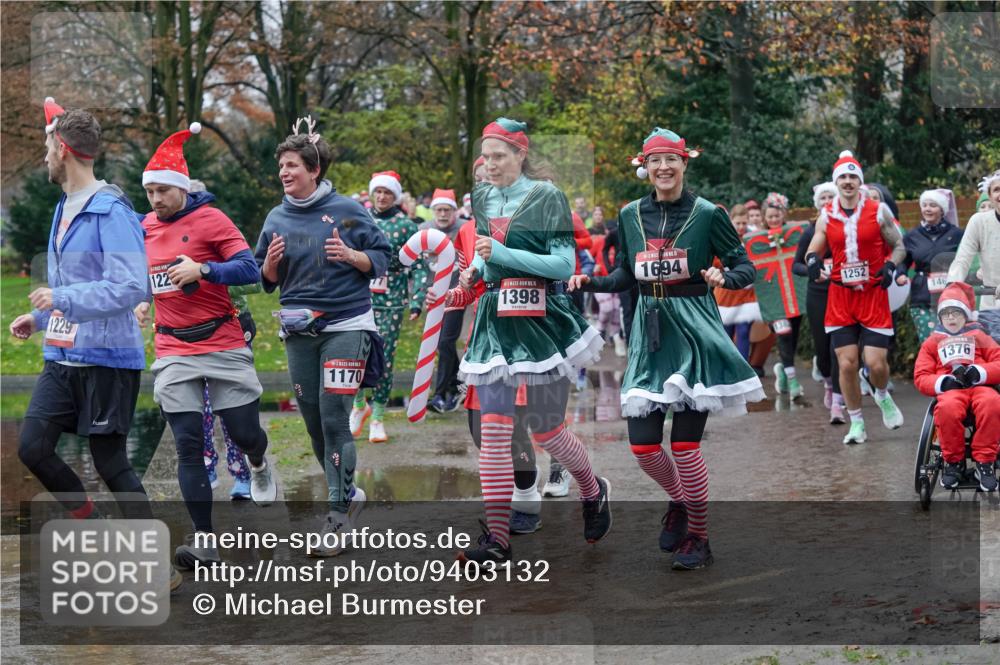 07.12.2025 - St. Pauli X-Mass-Run No. 15 Michael Burmester http://msf.ph/oto/9403132 07.12.2025 10:45:33 Laufen 1229, 122, 1170, 15, 1398, 1694, 138, 1252, 146, 1376 meine-sportfotos.de