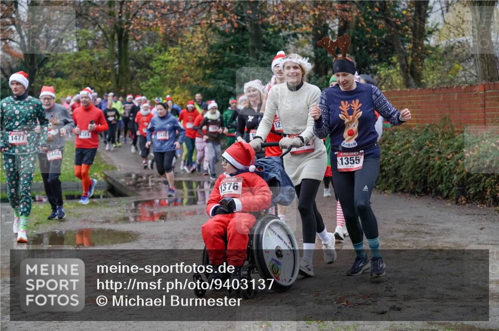 07.12.2025 - St. Pauli X-Mass-Run No. 15 Michael Burmester http://msf.ph/oto/9403137 07.12.2025 10:45:34 Laufen 1477, 1464, 1381, 1376, 12, 15, 1355 meine-sportfotos.de
