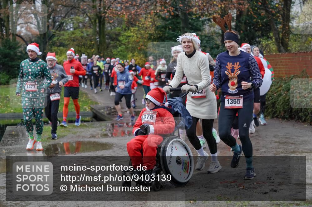 07.12.2025 - St. Pauli X-Mass-Run No. 15 Michael Burmester http://msf.ph/oto/9403139 07.12.2025 10:45:35 Laufen 1477, 1464, 15, 1376, 1042, 15, 1355 meine-sportfotos.de