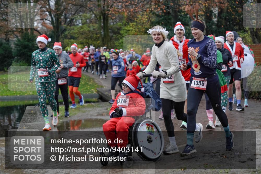 07.12.2025 - St. Pauli X-Mass-Run No. 15 Michael Burmester http://msf.ph/oto/9403141 07.12.2025 10:45:35 Laufen 1477, 1464, 1381, 15, 1376, 442, 252, 15, 1355, 471, 63 meine-sportfotos.de