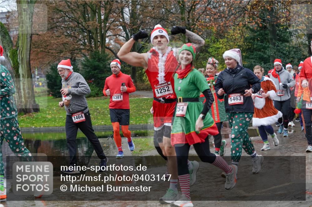 07.12.2025 - St. Pauli X-Mass-Run No. 15 Michael Burmester http://msf.ph/oto/9403147 07.12.2025 10:45:36 Laufen 1464, 1381, 1252, 254, 1463, 1442, 123 meine-sportfotos.de