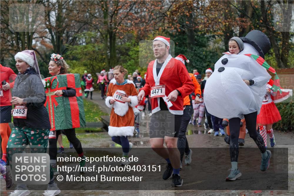 07.12.2025 - St. Pauli X-Mass-Run No. 15 Michael Burmester http://msf.ph/oto/9403151 07.12.2025 10:45:37 Laufen 1463, 83, 118, 153, 4471 meine-sportfotos.de