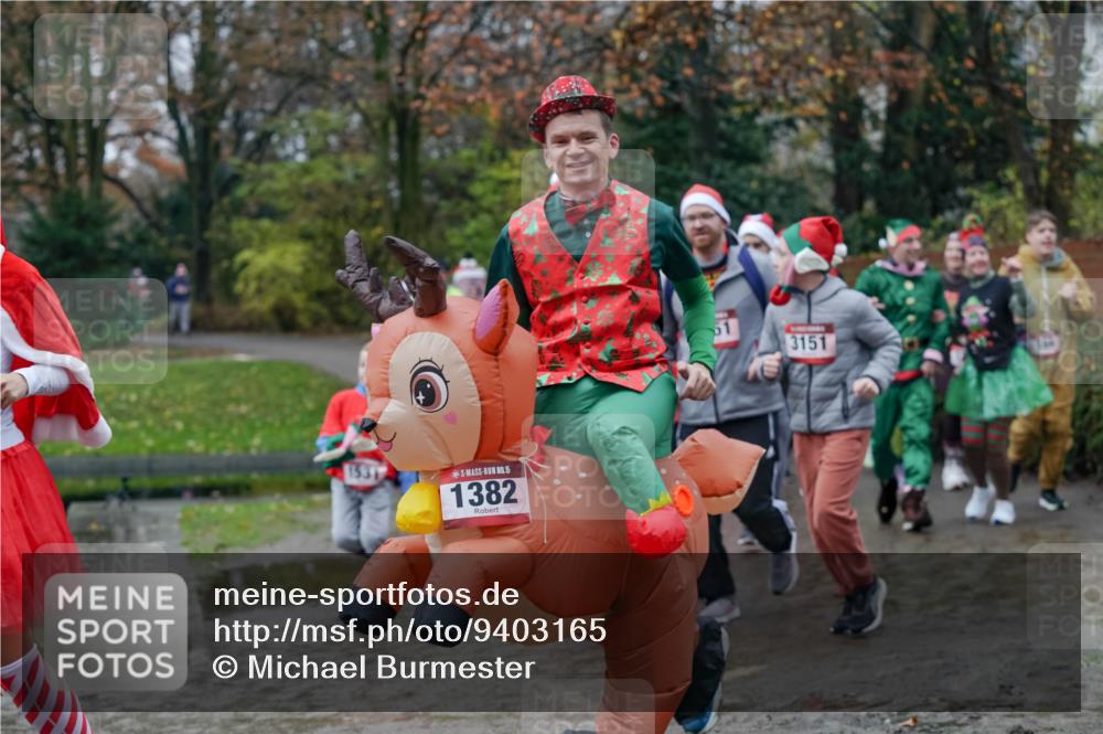07.12.2025 - St. Pauli X-Mass-Run No. 15 Michael Burmester http://msf.ph/oto/9403165 07.12.2025 10:45:40 Laufen 5, 1382, 3151 meine-sportfotos.de