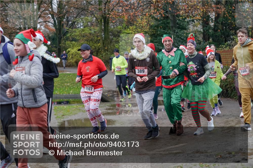 07.12.2025 - St. Pauli X-Mass-Run No. 15 Michael Burmester http://msf.ph/oto/9403173 07.12.2025 10:45:42 Laufen 1107, 15, 389, 402, 166 meine-sportfotos.de