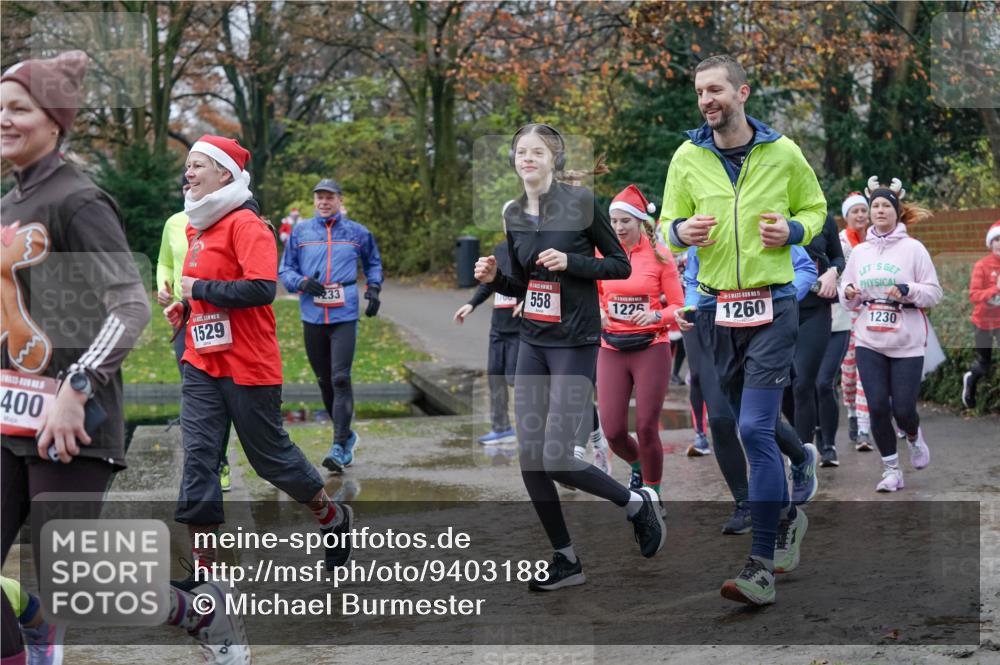 07.12.2025 - St. Pauli X-Mass-Run No. 15 Michael Burmester http://msf.ph/oto/9403188 07.12.2025 10:45:45 Laufen 400, 233, 558, 1529, 1225, 5, 1260, 1230 meine-sportfotos.de