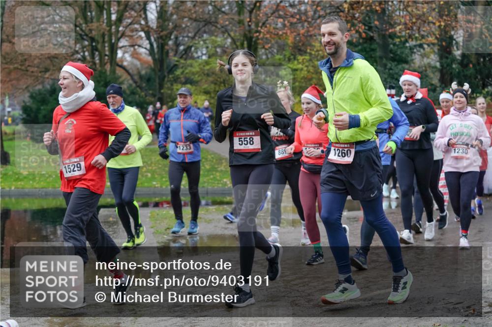 07.12.2025 - St. Pauli X-Mass-Run No. 15 Michael Burmester http://msf.ph/oto/9403191 07.12.2025 10:45:46 Laufen 1529, 1233, 5, 558, 889, 1230, 1260 meine-sportfotos.de