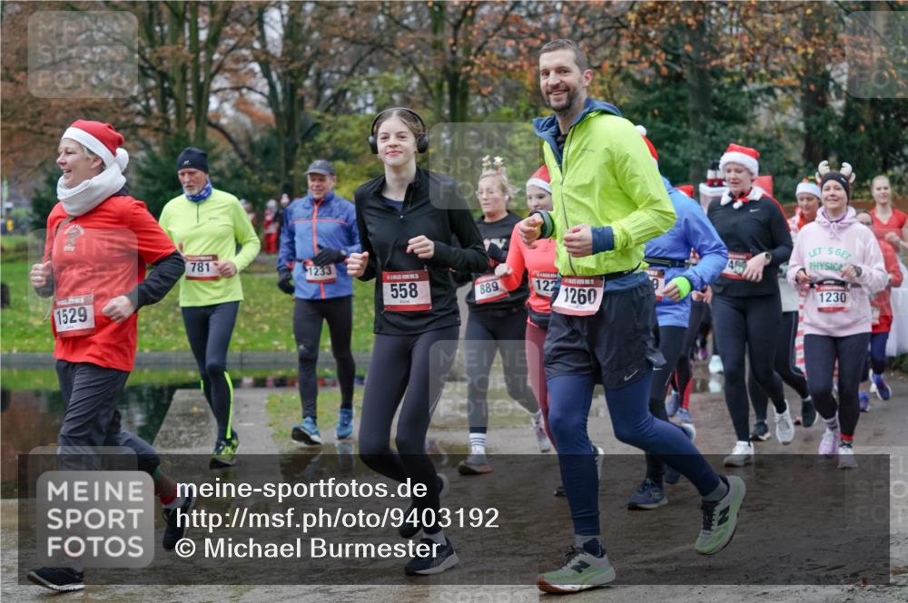 07.12.2025 - St. Pauli X-Mass-Run No. 15 Michael Burmester http://msf.ph/oto/9403192 07.12.2025 10:45:46 Laufen 781, 1233, 558, 889, 122, 1260, 1529, 1230 meine-sportfotos.de