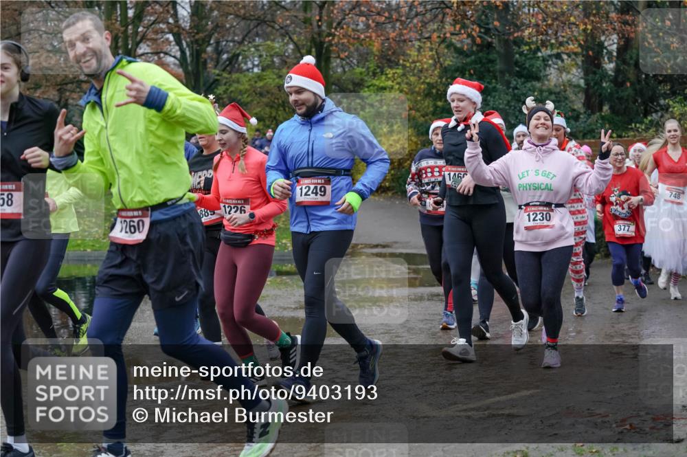 07.12.2025 - St. Pauli X-Mass-Run No. 15 Michael Burmester http://msf.ph/oto/9403193 07.12.2025 10:45:46 Laufen 58, 260, 885, 15, 1226, 15, 1249, 1460, 1230, 377, 748 meine-sportfotos.de