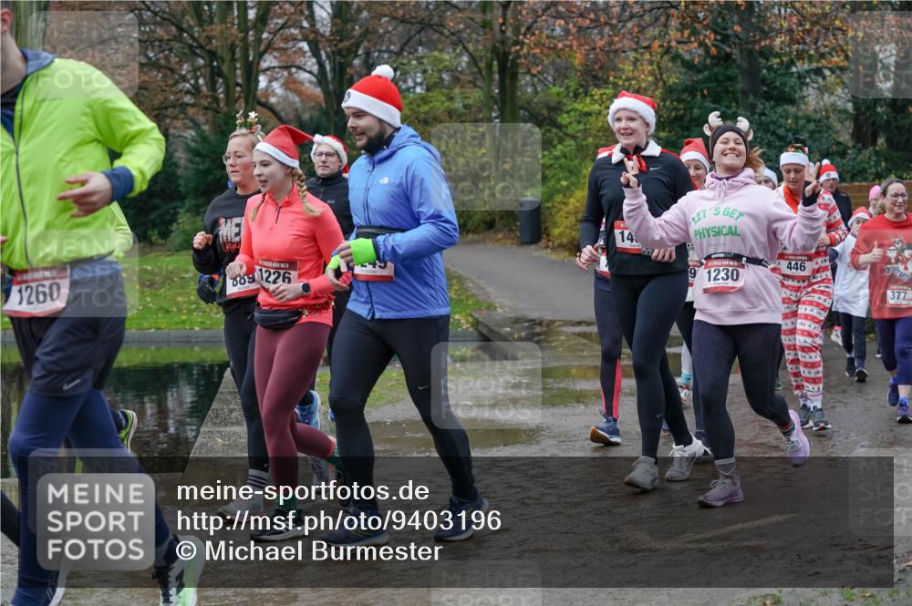 07.12.2025 - St. Pauli X-Mass-Run No. 15 Michael Burmester http://msf.ph/oto/9403196 07.12.2025 10:45:47 Laufen 1260, 14, 8891226, 15, 91230, 446, 377 meine-sportfotos.de