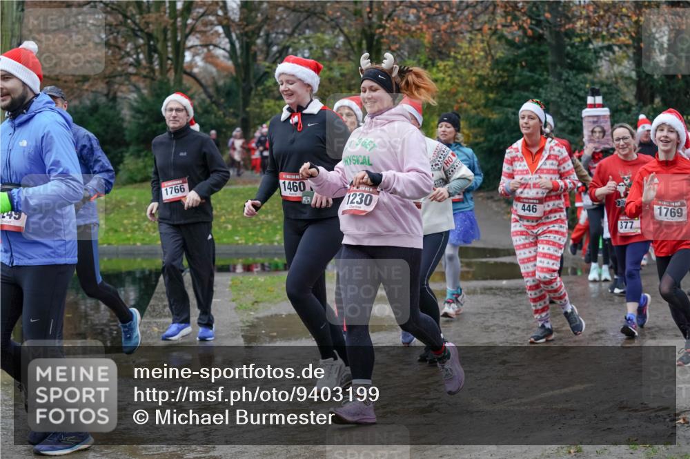 07.12.2025 - St. Pauli X-Mass-Run No. 15 Michael Burmester http://msf.ph/oto/9403199 07.12.2025 10:45:47 Laufen 149, 1766, 1460, 1230, 446, 377, 1769 meine-sportfotos.de