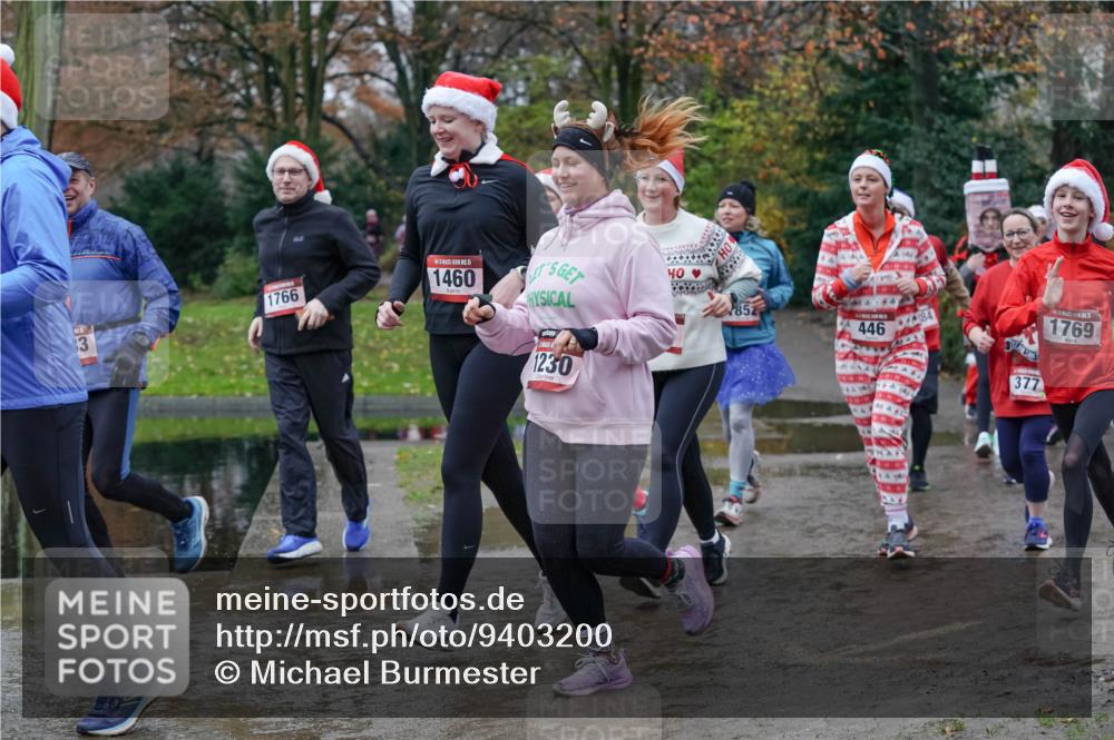 07.12.2025 - St. Pauli X-Mass-Run No. 15 Michael Burmester http://msf.ph/oto/9403200 07.12.2025 10:45:47 Laufen 3, 1766, 15, 1460, 1230, 852, 446, 377, 5, 1769 meine-sportfotos.de